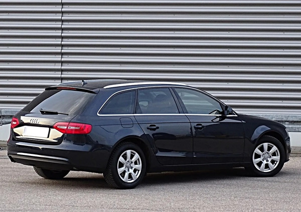 Audi A4 cena 41900 przebieg: 253000, rok produkcji 2012 z Oborniki małe 781